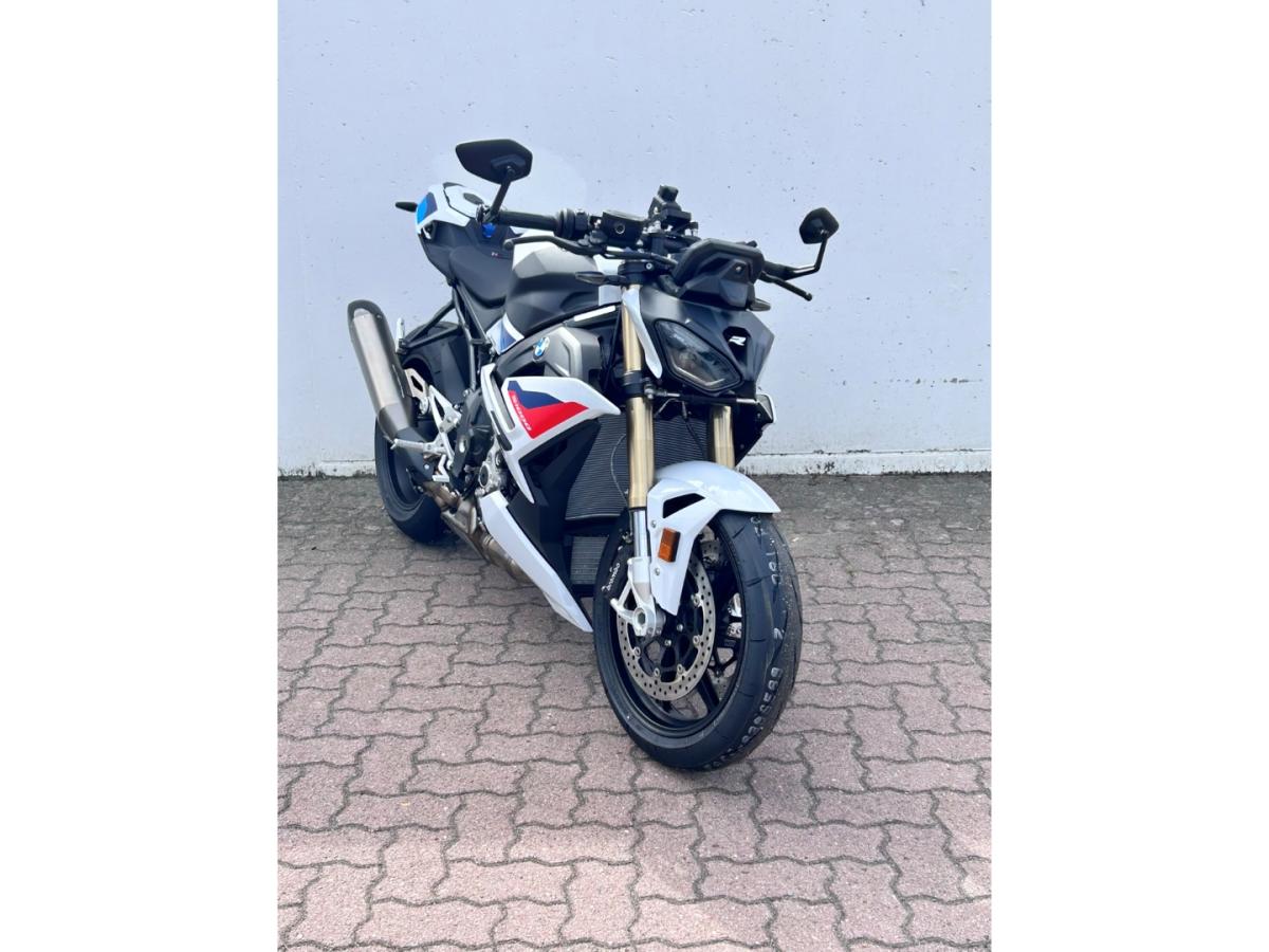 Originalaufnahme des Fahrzeugs