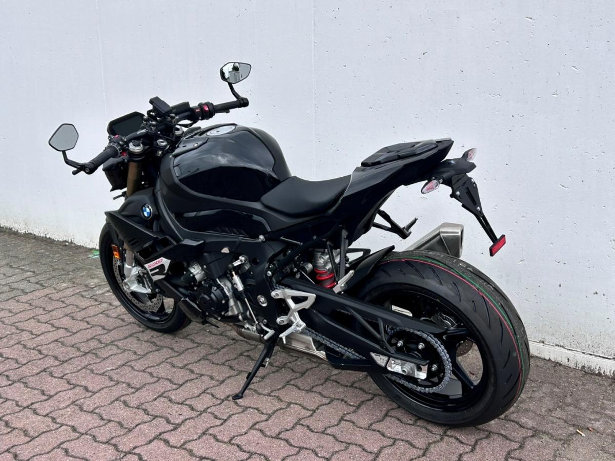 Originalaufnahme des Fahrzeugs