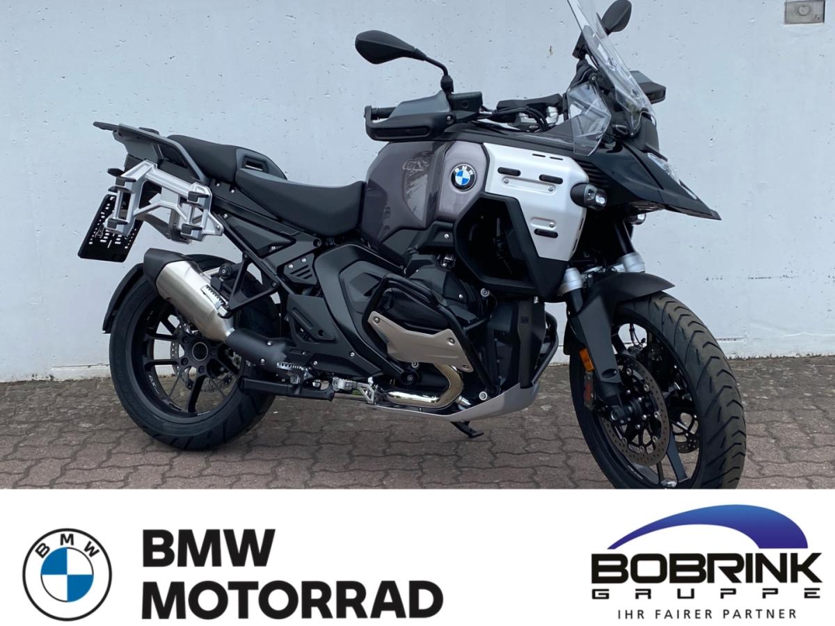 BMW R 1300 GS Adventure in Schwarz von vorne