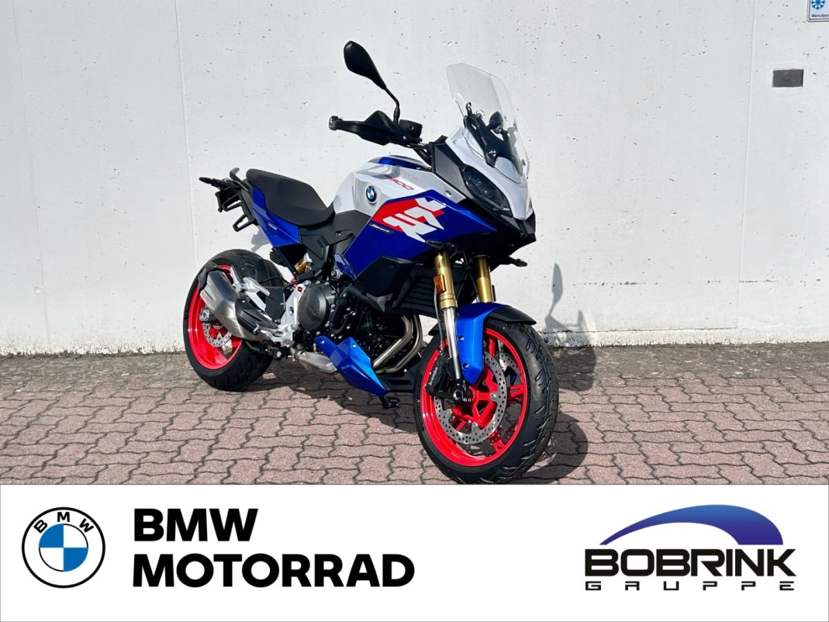 BMW F 900 XR in Weiß von vorne