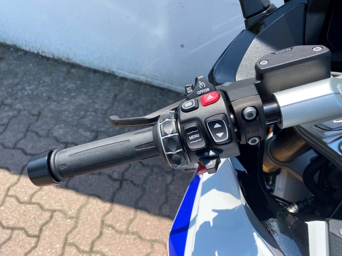 Originalaufnahme des Fahrzeugs