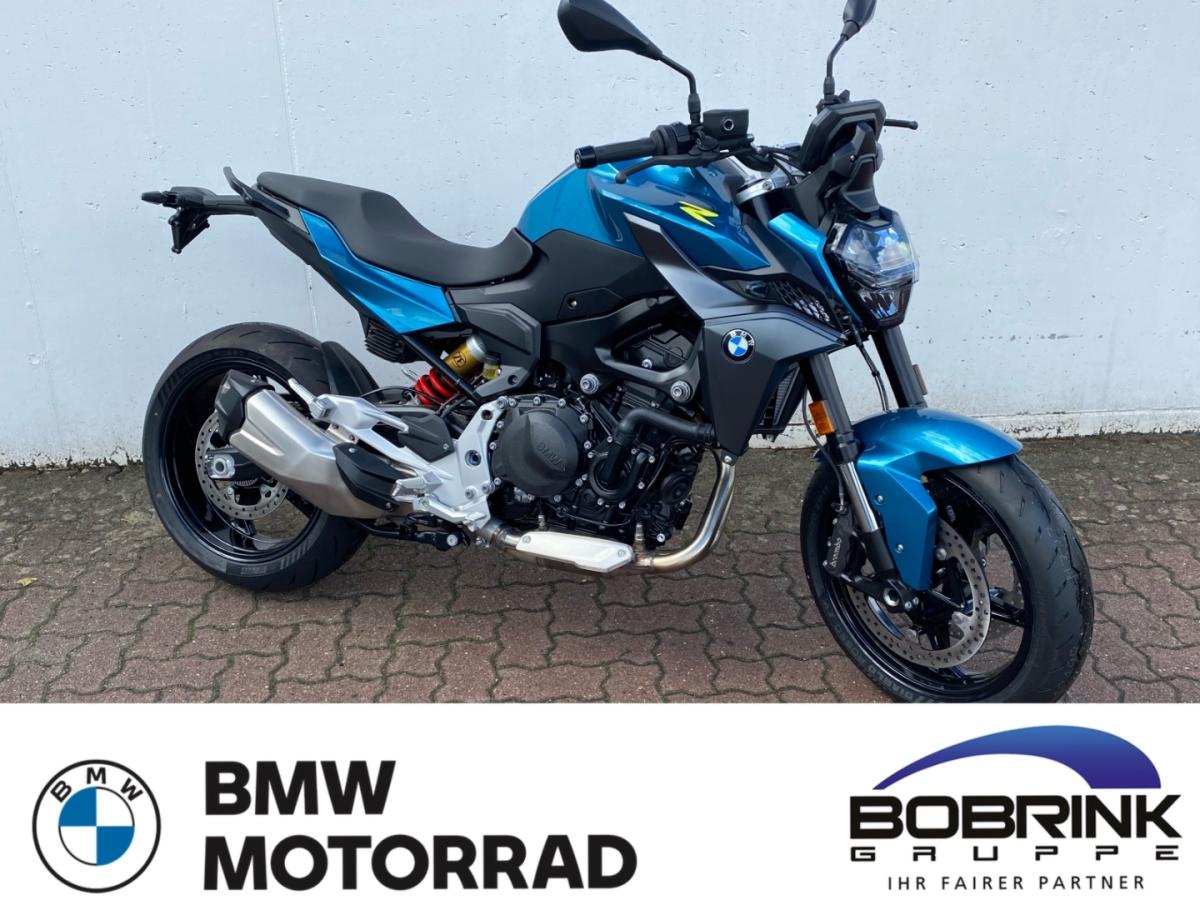 BMW F 900 R in Blau von vorne