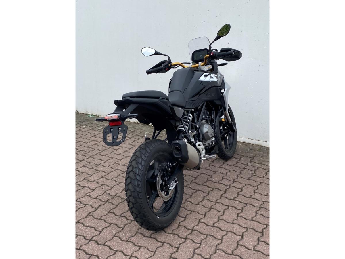 Originalaufnahme des Fahrzeugs