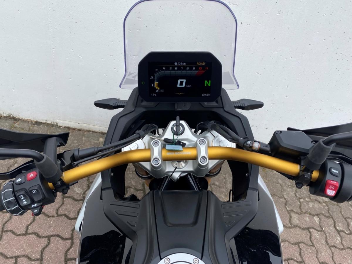 Originalaufnahme des Fahrzeugs