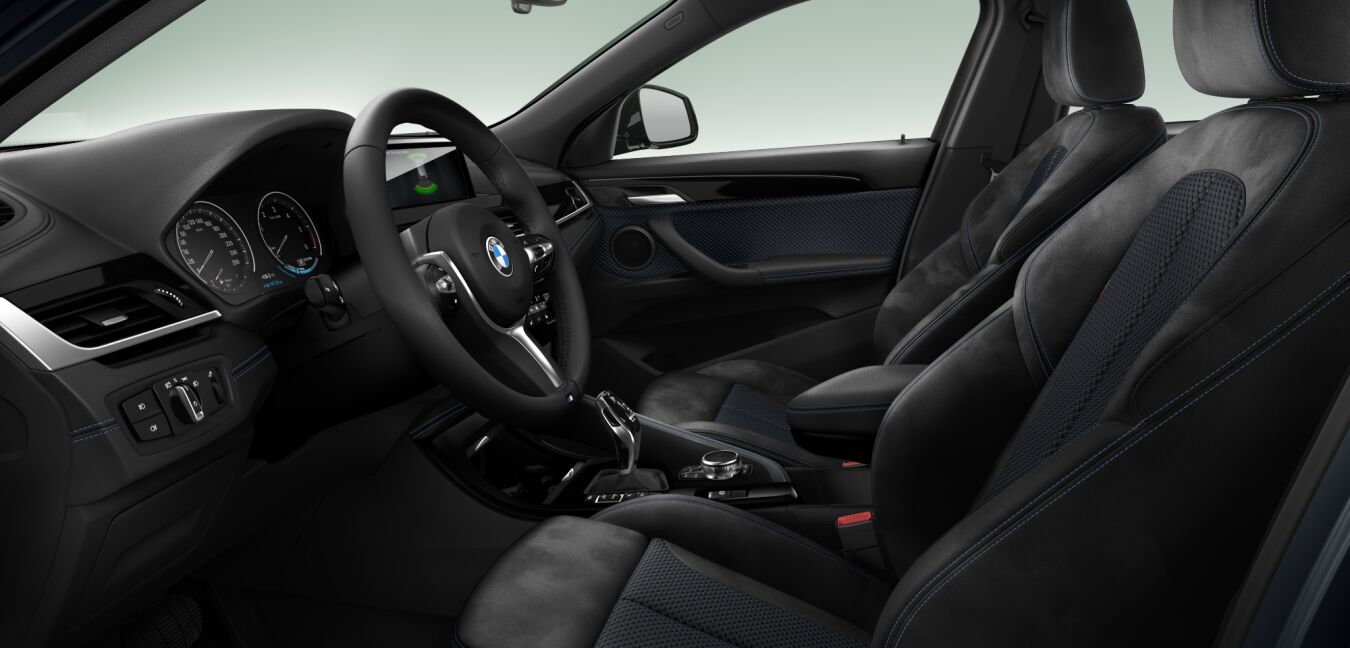 BMW BMW X im Innenraum seitlich BMW BMW X im Innenraum seitlich