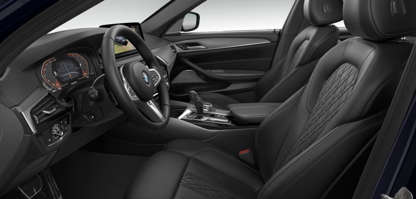 BMW BMW 5er im Innenraum seitlich BMW BMW 5er im Innenraum seitlich