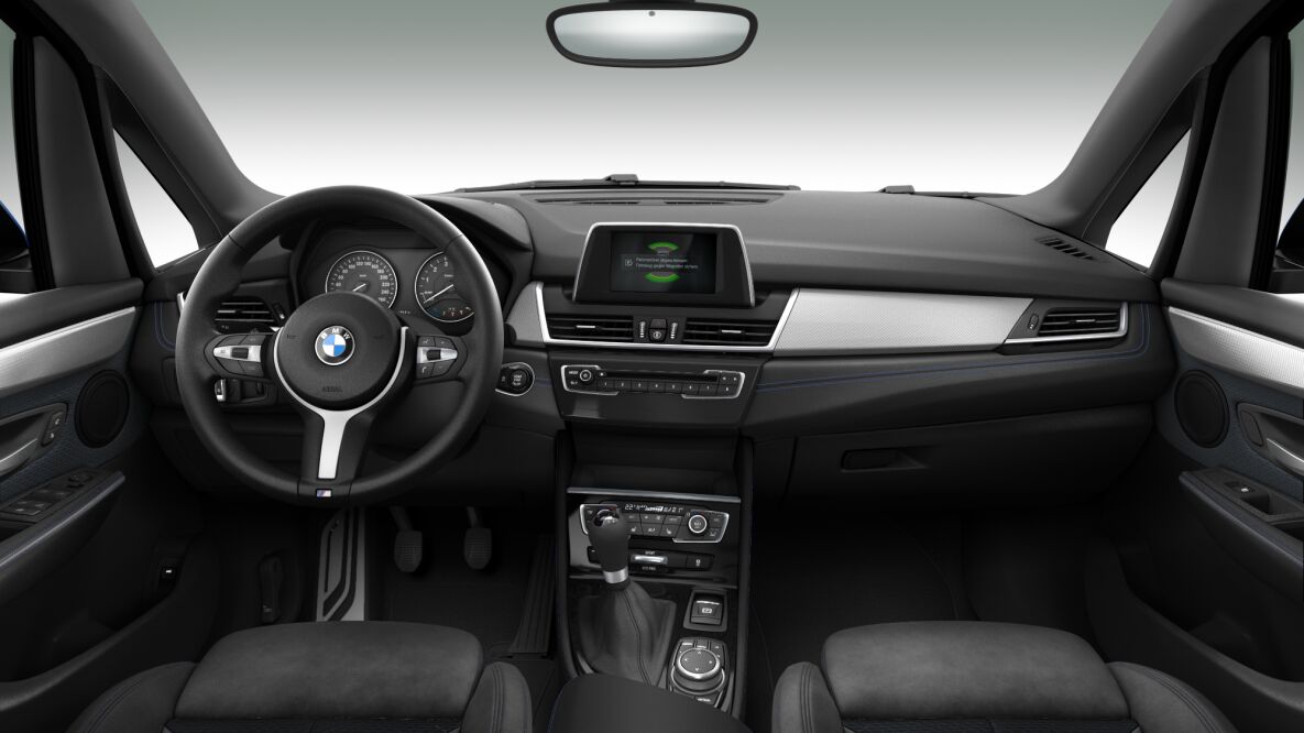 BMW BMW 2er im Innenraum von vorne BMW BMW 2er im Innenraum von vorne