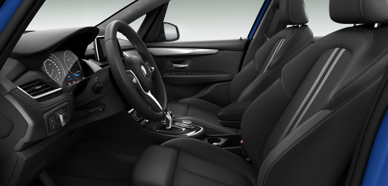 BMW BMW 2er im Innenraum seitlich BMW BMW 2er im Innenraum seitlich