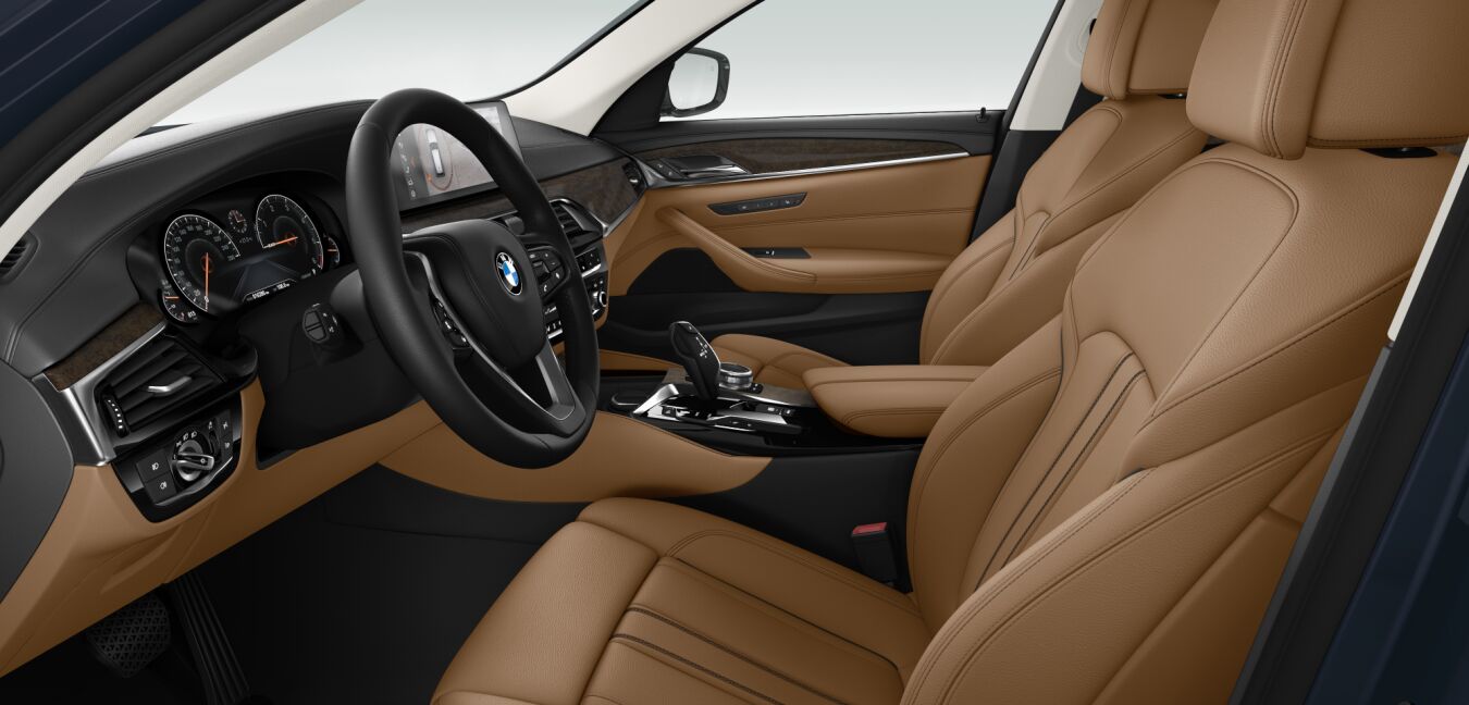 BMW BMW 5er im Innenraum seitlich BMW BMW 5er im Innenraum seitlich