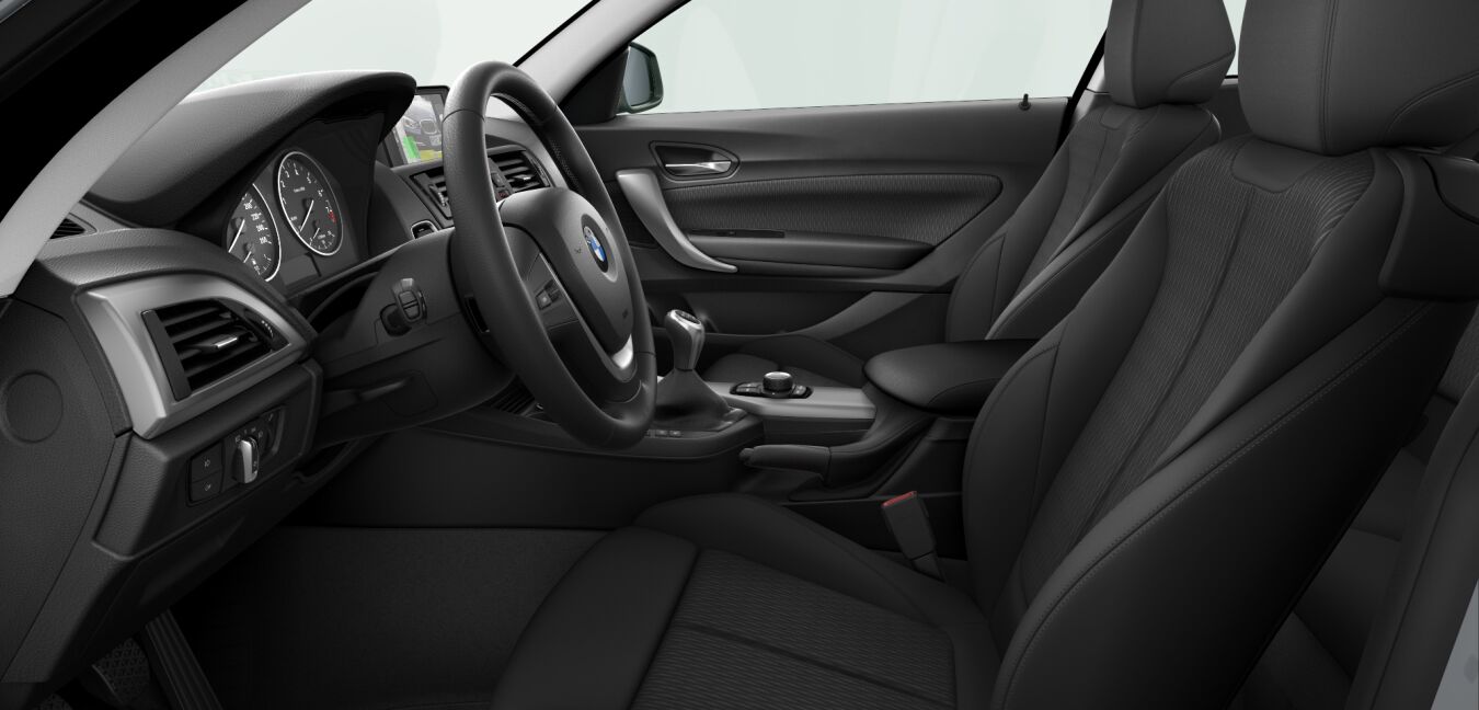 BMW BMW 1er im Innenraum seitlich BMW BMW 1er im Innenraum seitlich