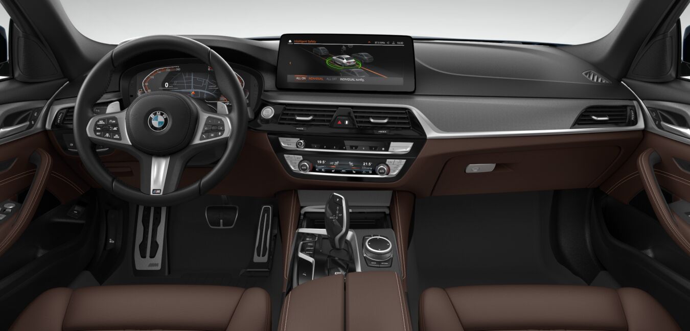BMW BMW 5er im Innenraum von vorne BMW BMW 5er im Innenraum von vorne