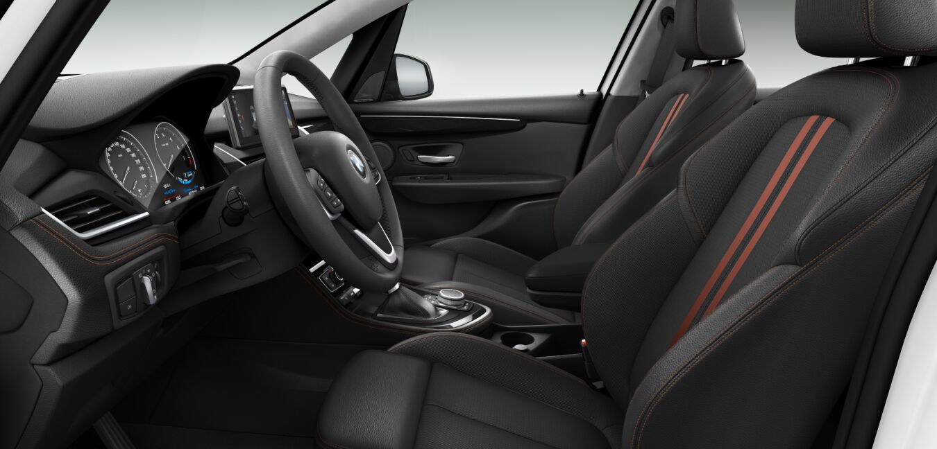 BMW BMW 2er im Innenraum seitlich BMW BMW 2er im Innenraum seitlich