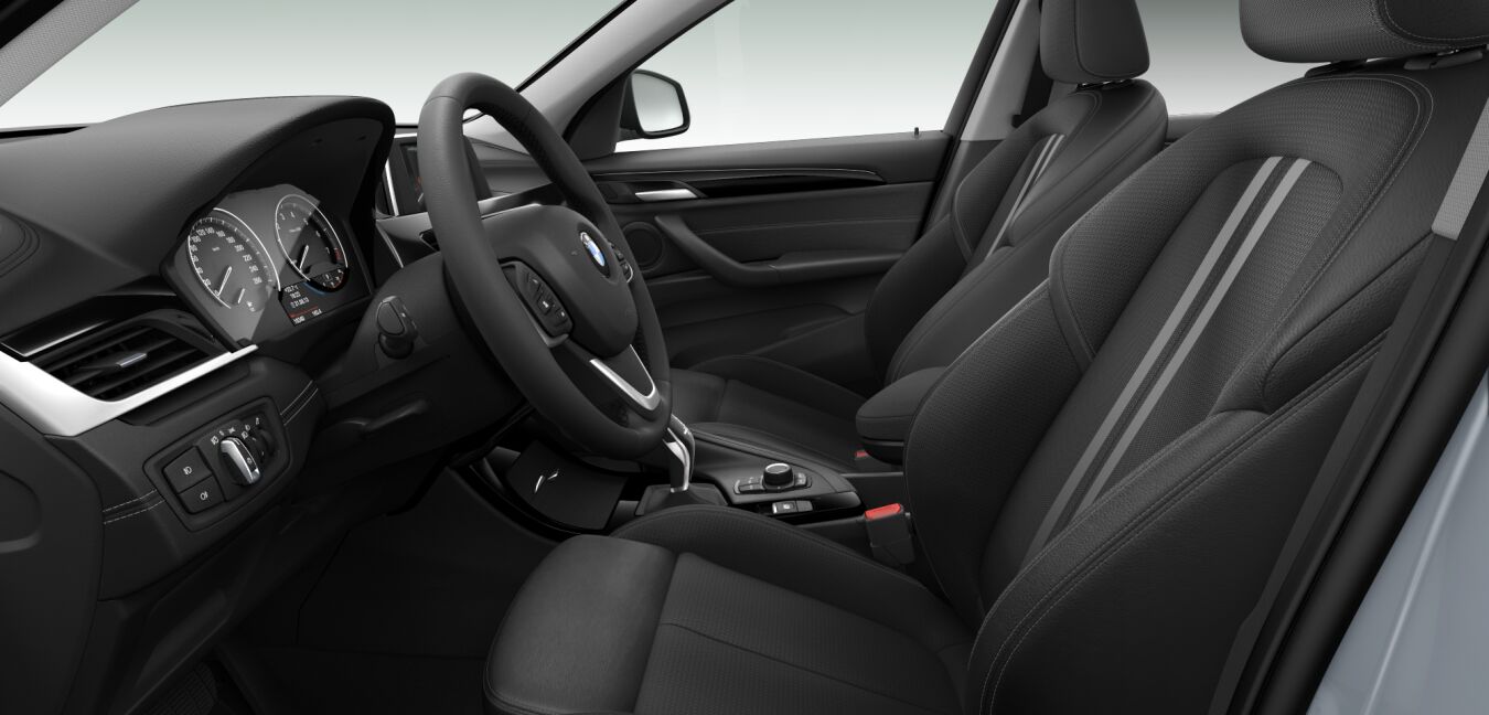 BMW BMW X im Innenraum seitlich BMW BMW X im Innenraum seitlich
