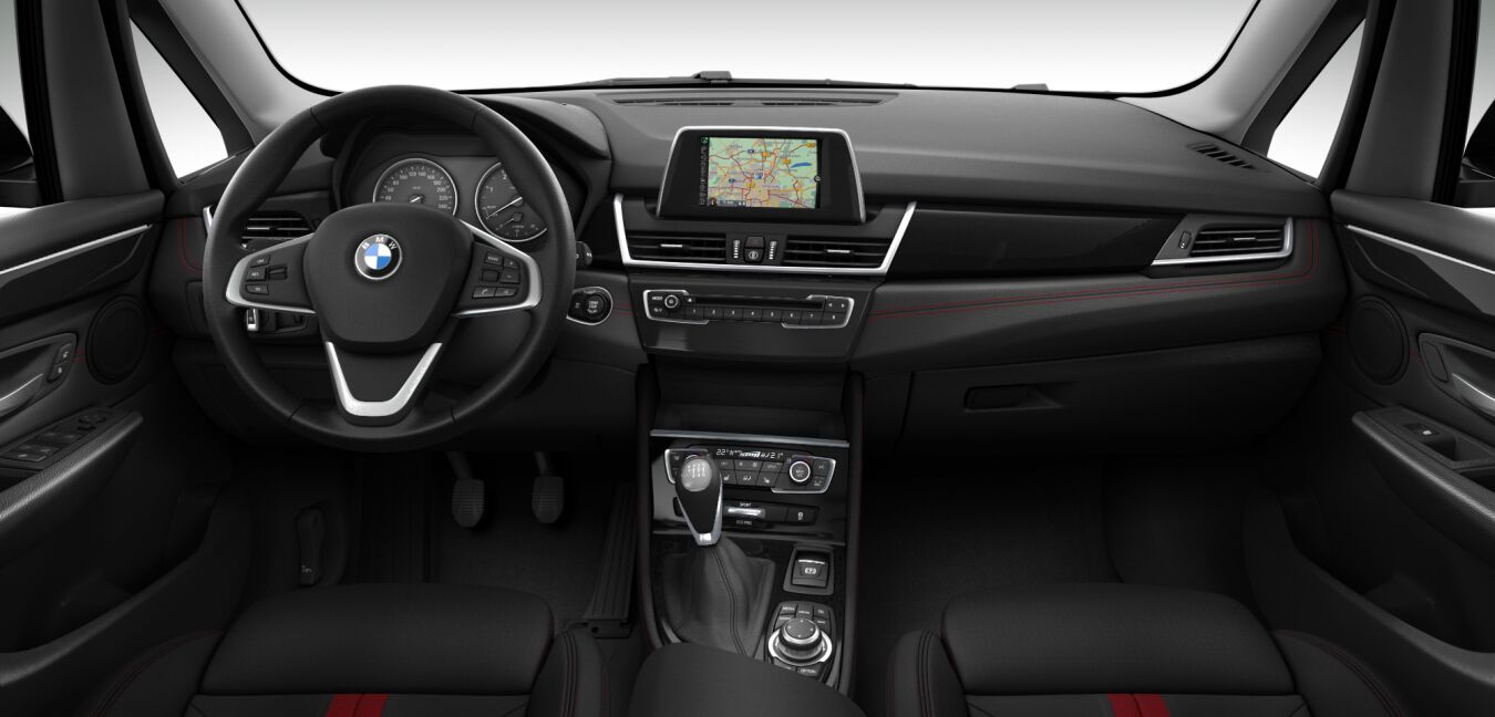 BMW BMW 2er im Innenraum von vorne BMW BMW 2er im Innenraum von vorne