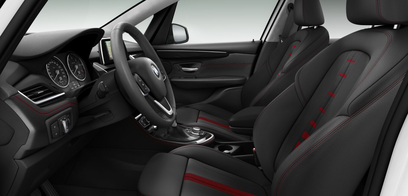 BMW BMW 2er im Innenraum seitlich BMW BMW 2er im Innenraum seitlich