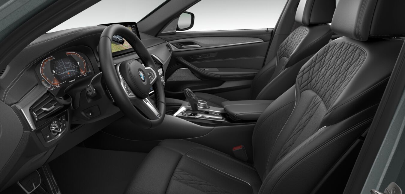 BMW BMW 5er im Innenraum seitlich BMW BMW 5er im Innenraum seitlich