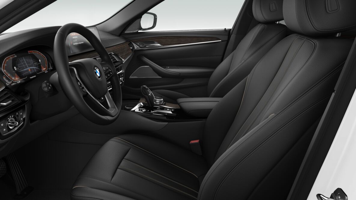 BMW BMW 5er im Innenraum seitlich