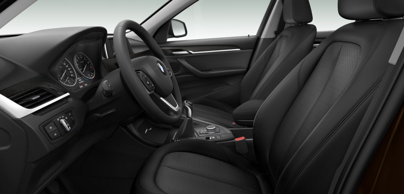 BMW BMW X im Innenraum seitlich BMW BMW X im Innenraum seitlich