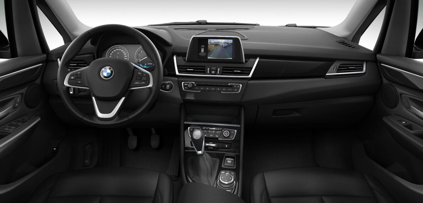 BMW BMW 2er im Innenraum von vorne