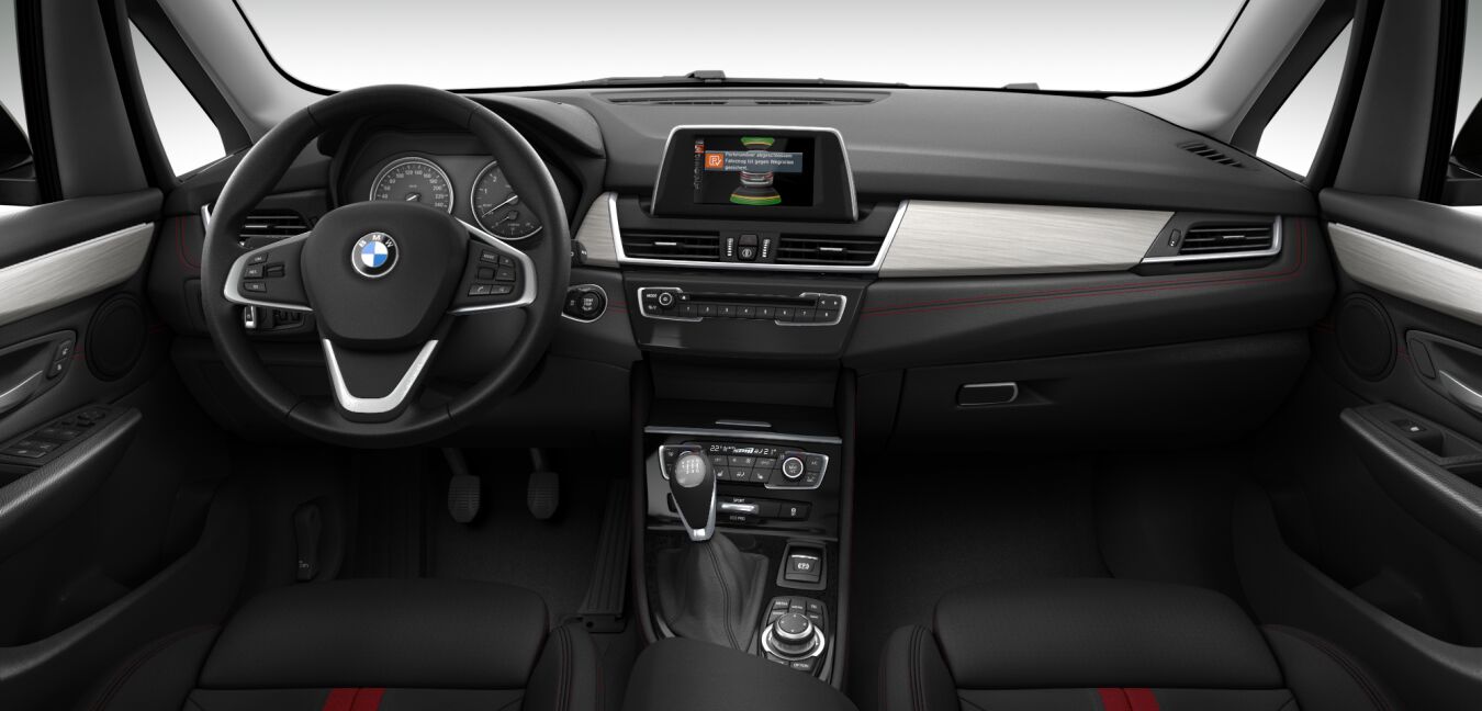 BMW BMW 2er im Innenraum von vorne BMW BMW 2er im Innenraum von vorne