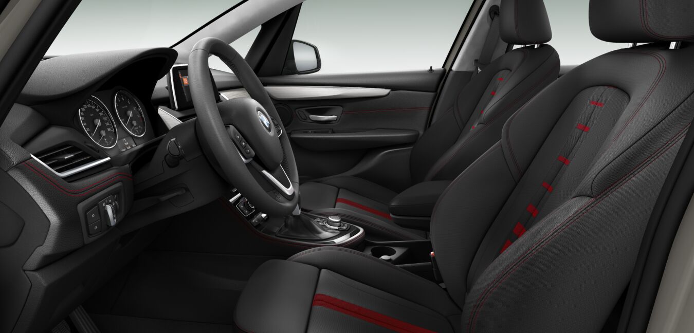 BMW BMW 2er im Innenraum seitlich BMW BMW 2er im Innenraum seitlich