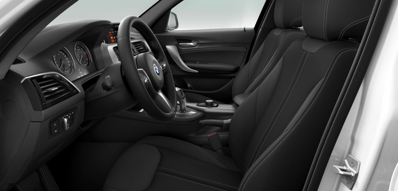 BMW BMW 1er im Innenraum seitlich BMW BMW 1er im Innenraum seitlich