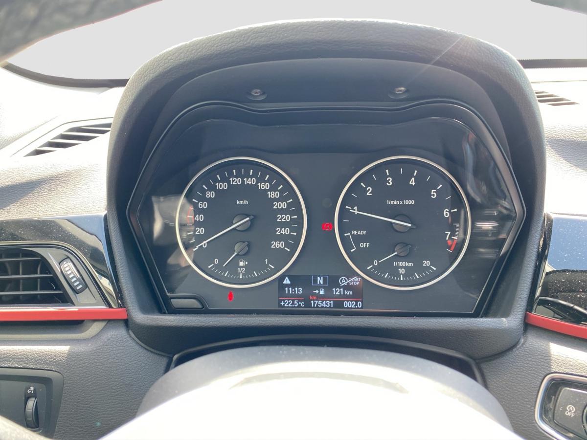 Originalaufnahme des Fahrzeugs Originalaufnahme des Fahrzeugs