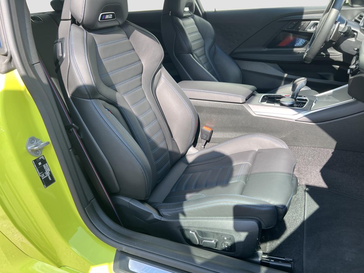 BMW M2 Coupe im Innenraum