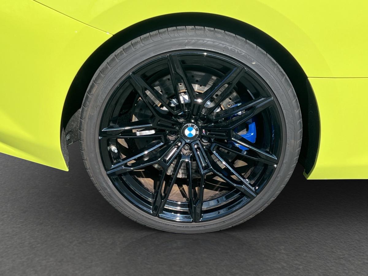 BMW M2 Coupe mit Detailansicht auf die Felgen