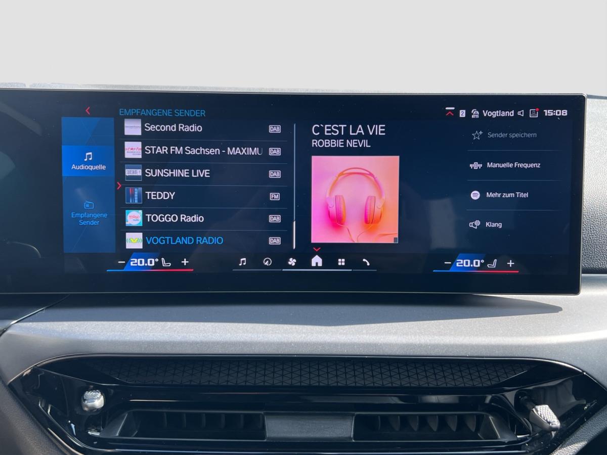 BMW M2 Coupe im Innenraum