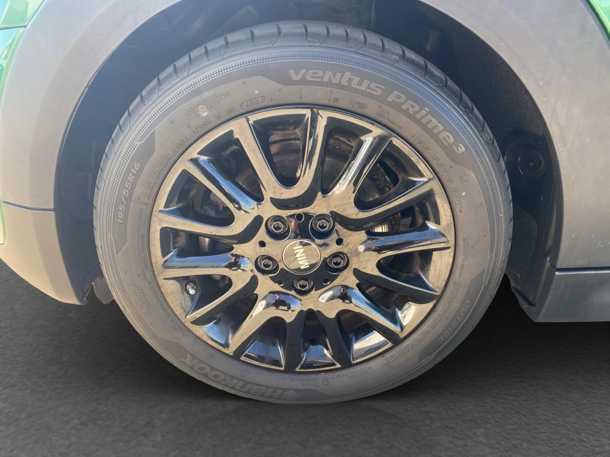 Originalaufnahme des Fahrzeugs Originalaufnahme des Fahrzeugs