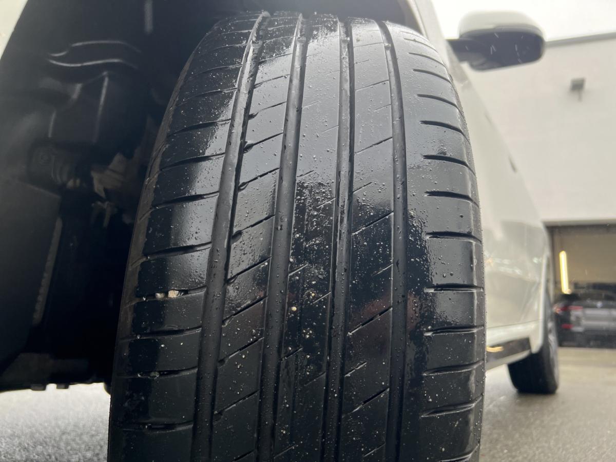 Originalaufnahme des Fahrzeugs Originalaufnahme des Fahrzeugs