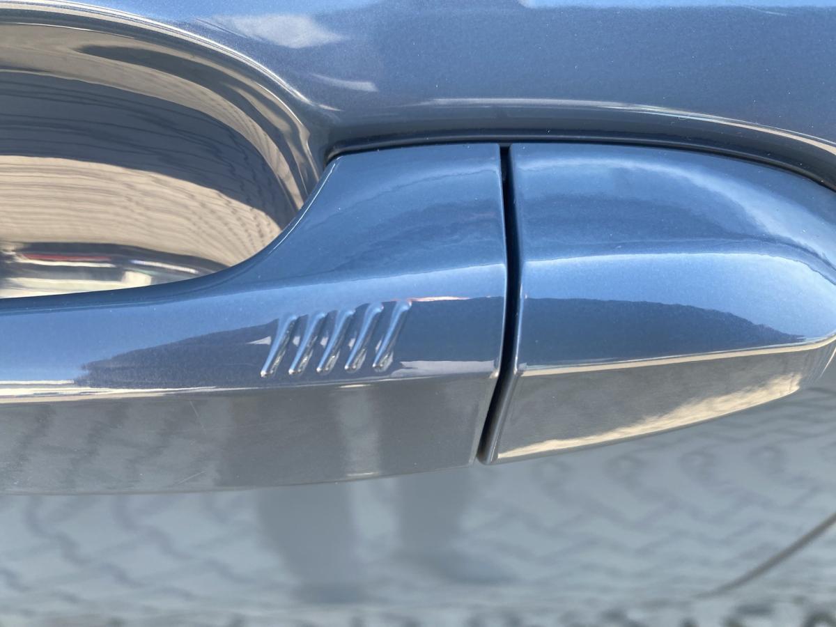 Originalaufnahme des Fahrzeugs Originalaufnahme des Fahrzeugs