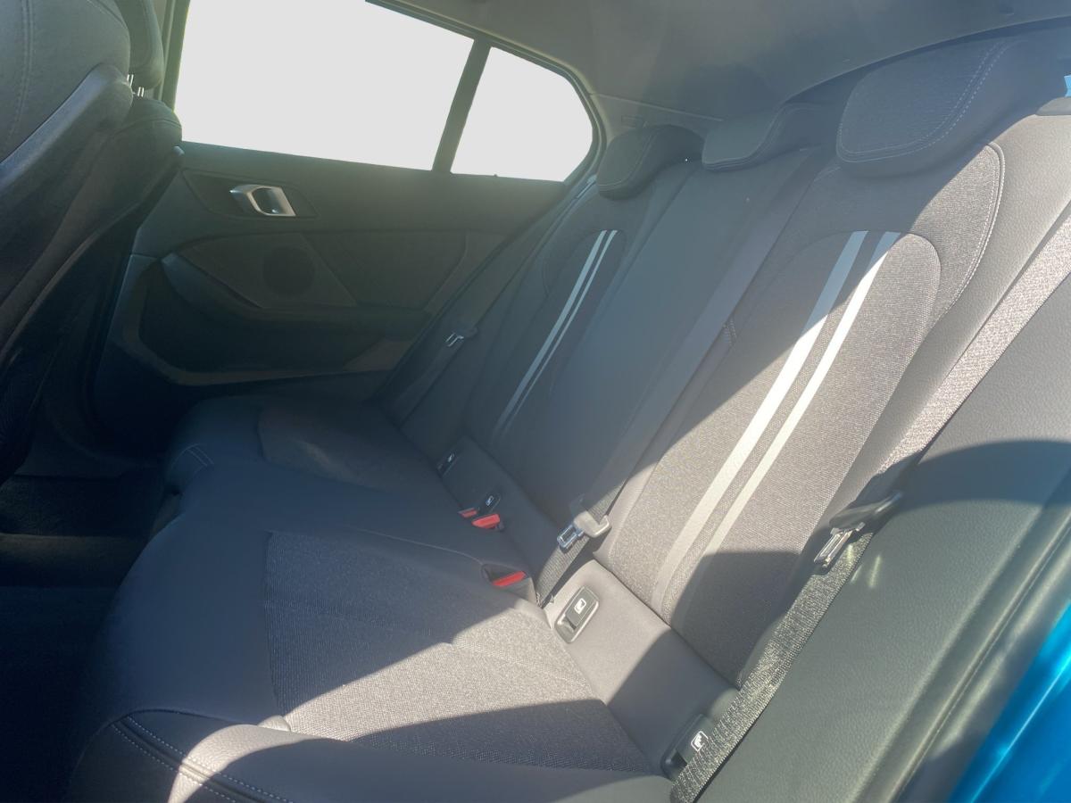 Originalaufnahme des Fahrzeugs Originalaufnahme des Fahrzeugs