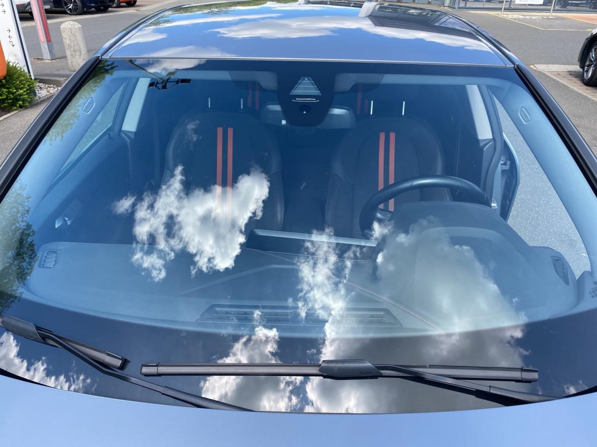 Originalaufnahme des Fahrzeugs Originalaufnahme des Fahrzeugs