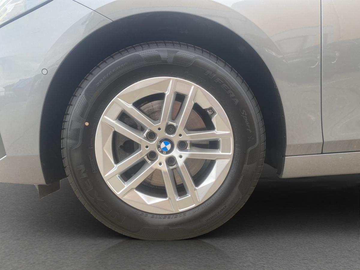 Originalaufnahme des Fahrzeugs Originalaufnahme des Fahrzeugs