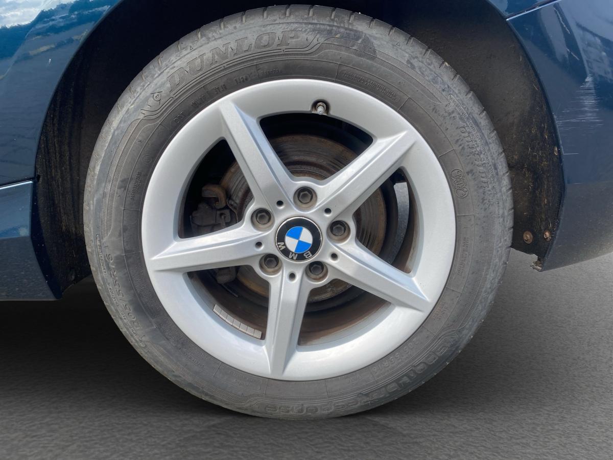 Originalaufnahme des Fahrzeugs Originalaufnahme des Fahrzeugs