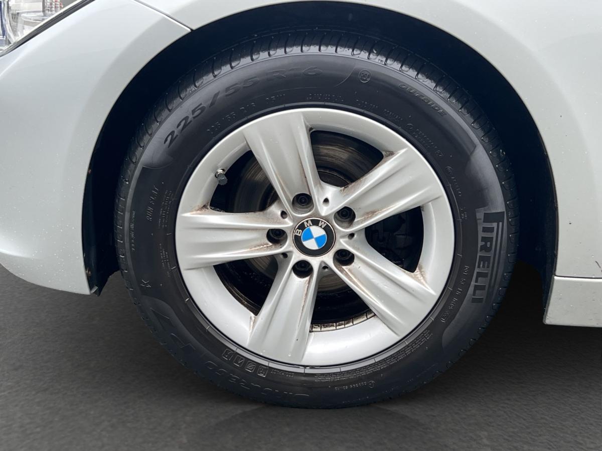 Originalaufnahme des Fahrzeugs Originalaufnahme des Fahrzeugs