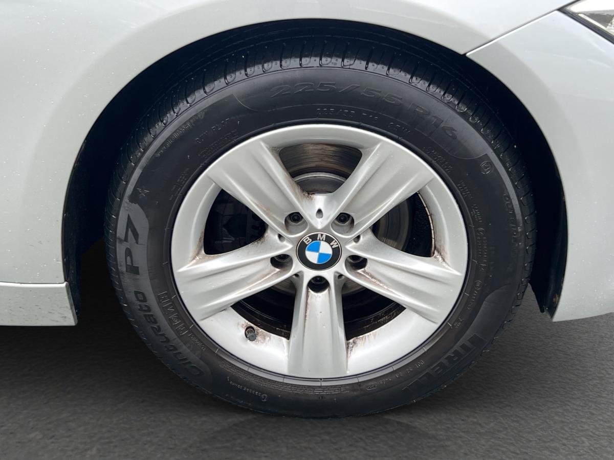 Originalaufnahme des Fahrzeugs Originalaufnahme des Fahrzeugs