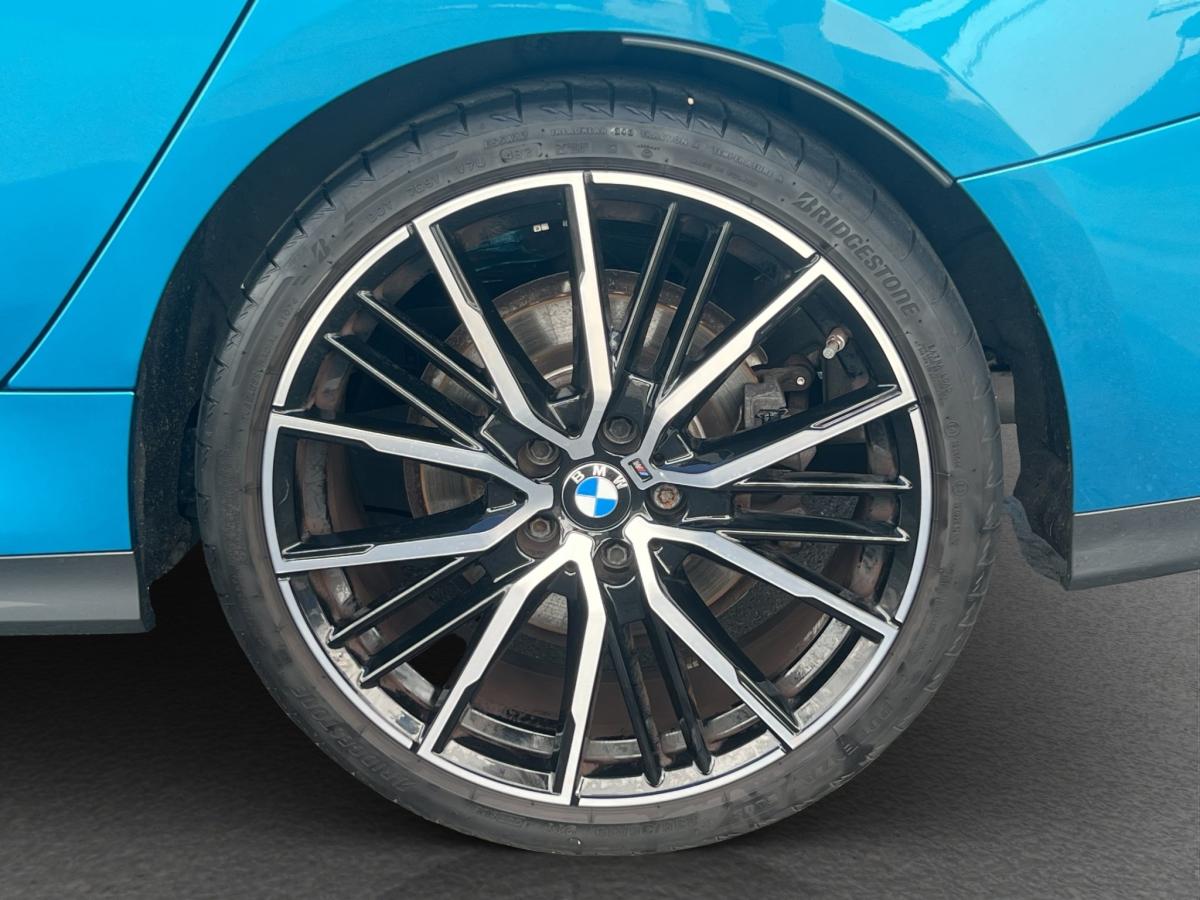 Originalaufnahme des Fahrzeugs