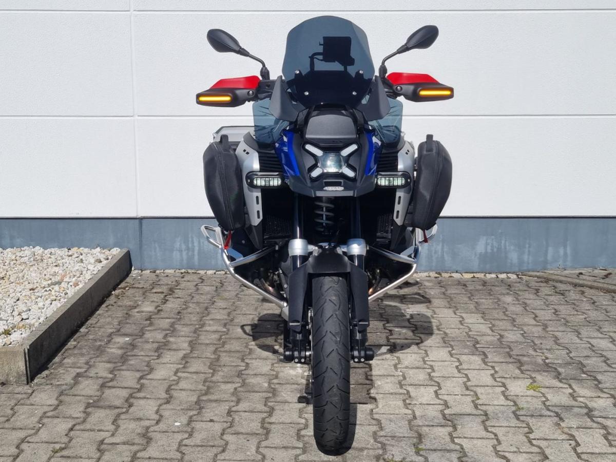 Originalaufnahme des Fahrzeugs Originalaufnahme des Fahrzeugs