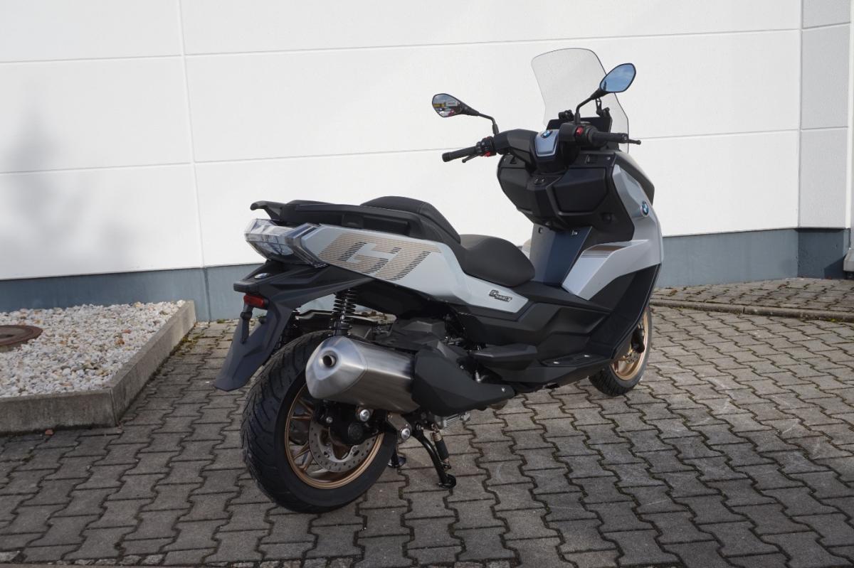 Originalaufnahme des Fahrzeugs