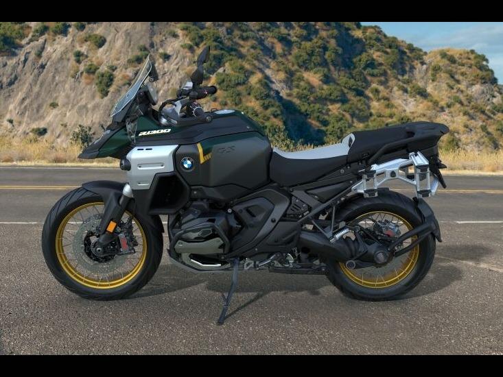BMW R 1300 GS Adventure in Grün von vorne BMW R 1300 GS Adventure in Grün von vorne