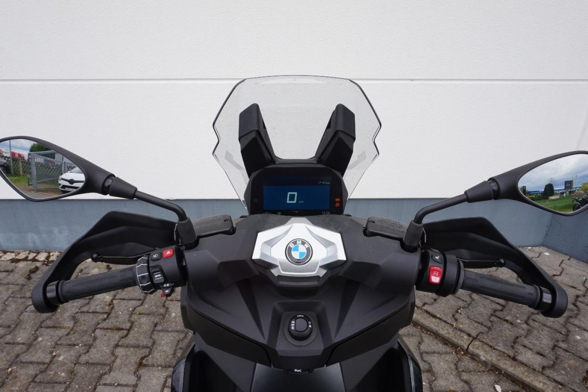 Originalaufnahme des Fahrzeugs