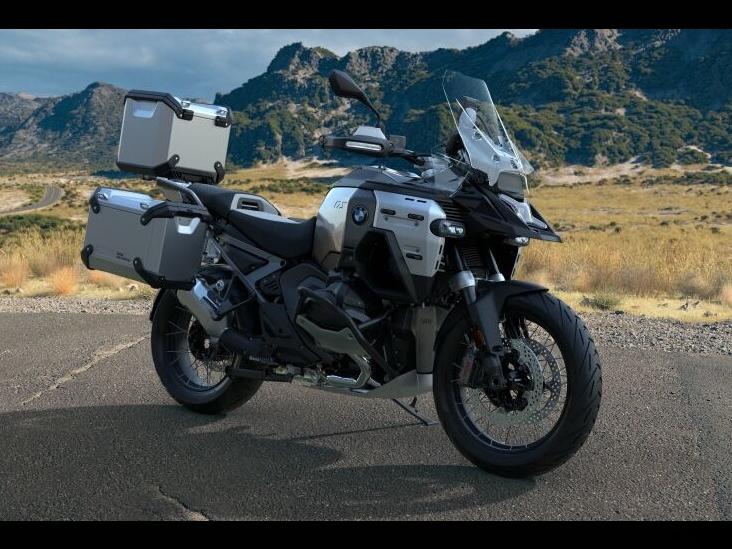 BMW R 1300 GS Adventure in Schwarz von vorne BMW R 1300 GS Adventure in Schwarz von vorne