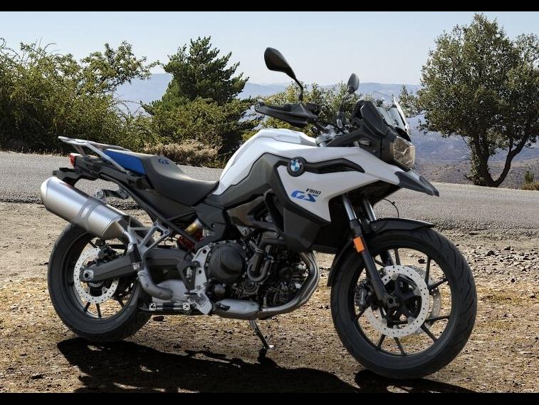 BMW F 800 GS in Weiß von vorne