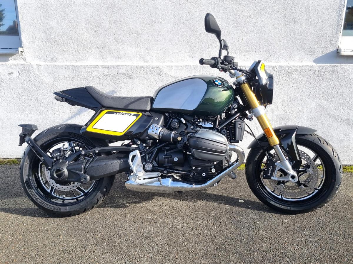 BMW R 12 nineT in Grün von vorne