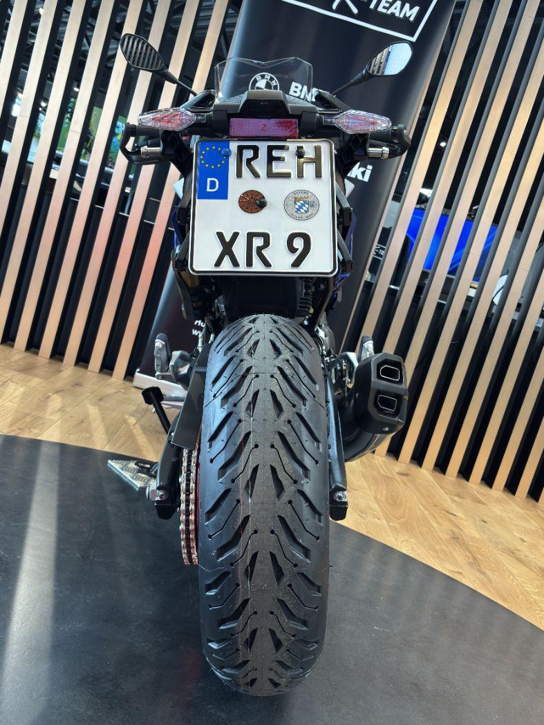 Originalaufnahme des Fahrzeugs
