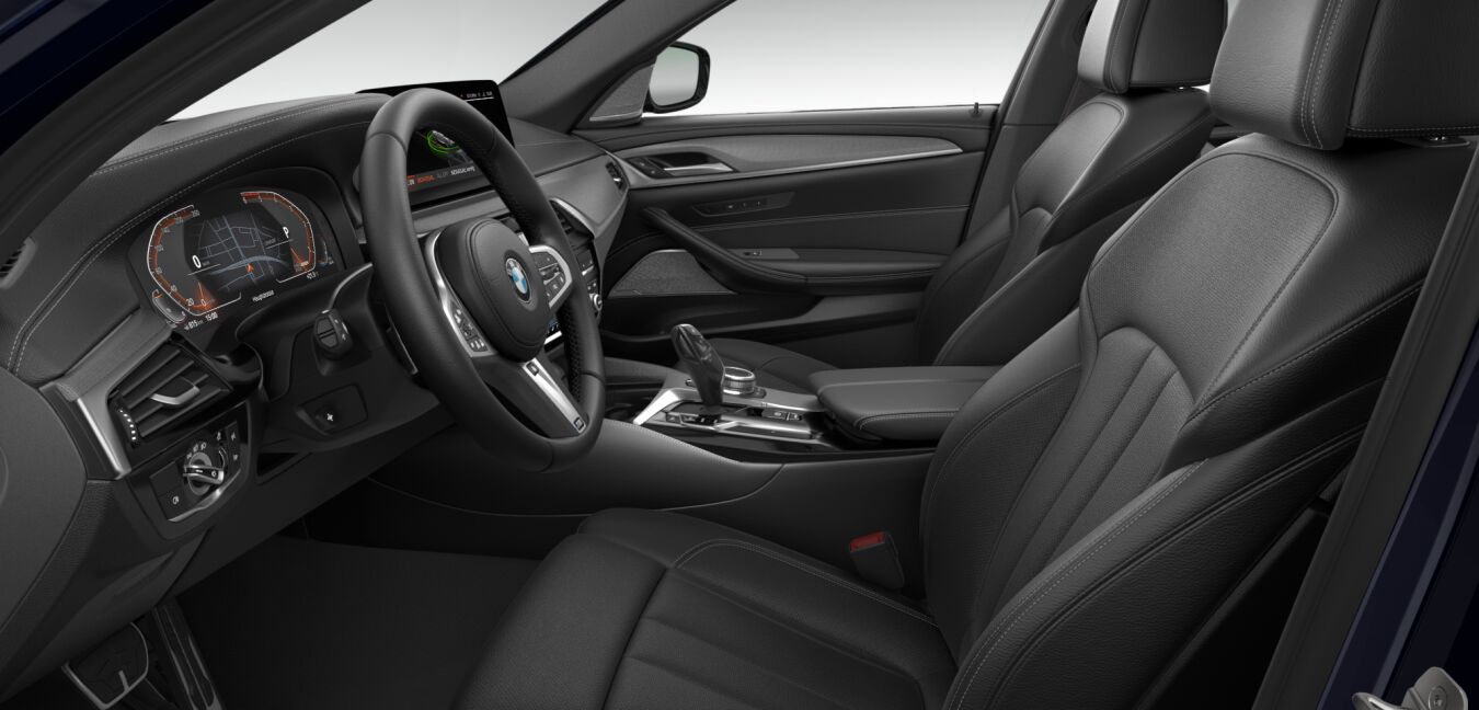 BMW BMW 5er im Innenraum seitlich BMW BMW 5er im Innenraum seitlich