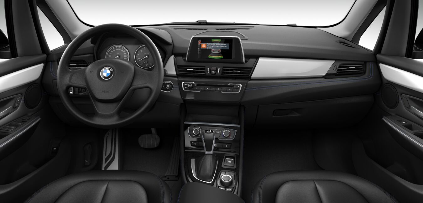 BMW BMW 2er im Innenraum von vorne